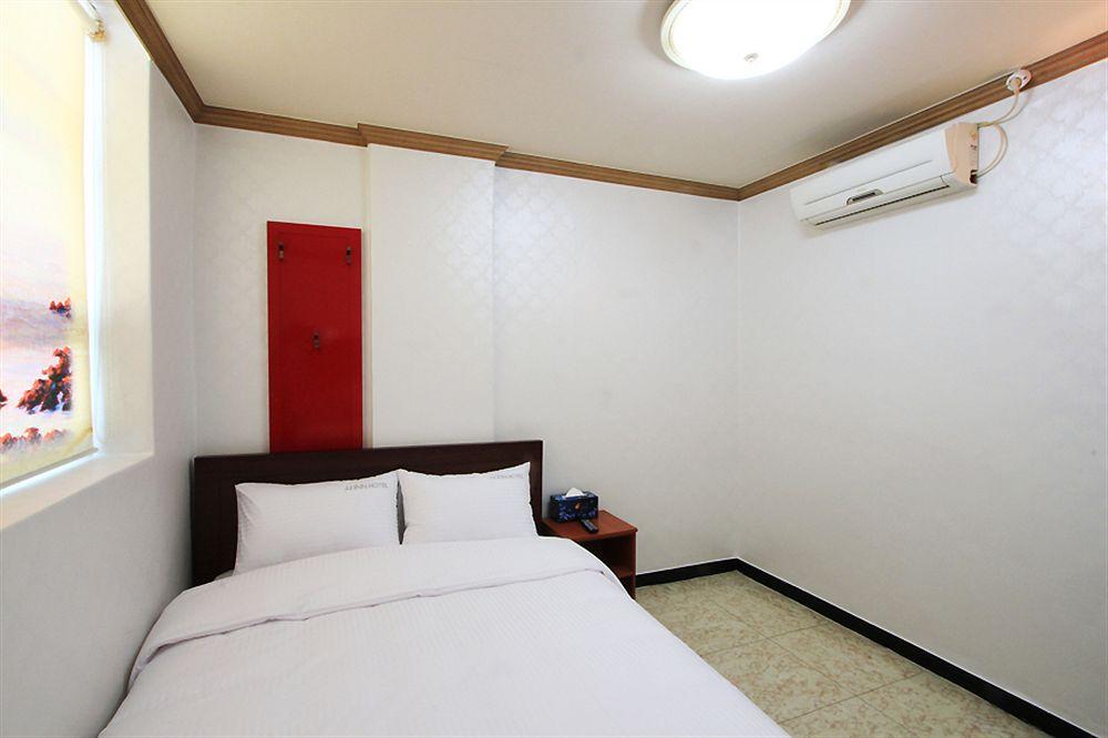 Jj Inn Busan Exteriör bild