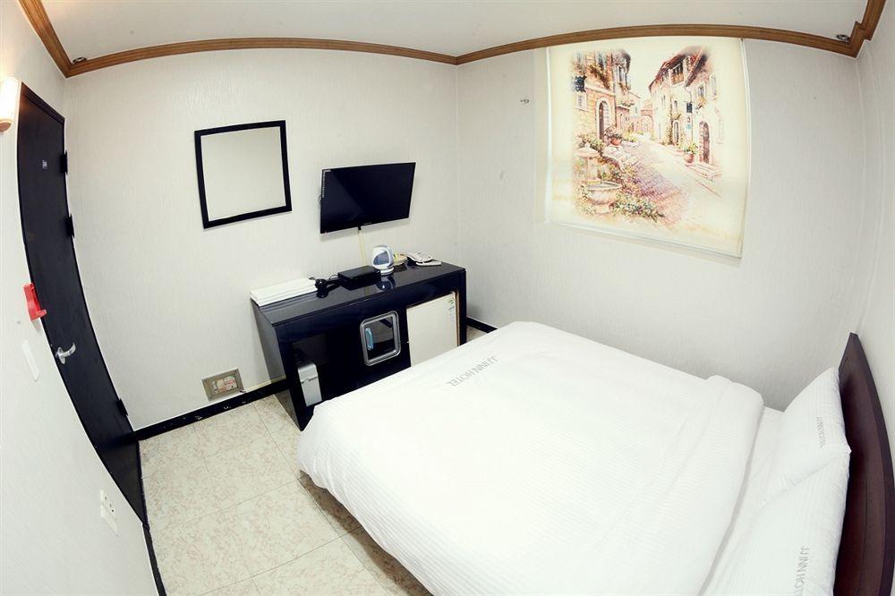 Jj Inn Busan Exteriör bild